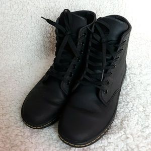 Dr. Martens Shoreditch Greasy